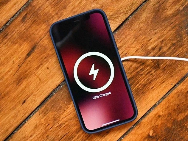 平武苹果手机维修分享iPhone 12可以随便充电吗 